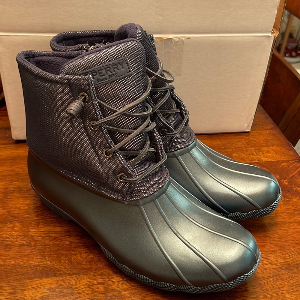 Womens size 10 shimmer teal Sperry duck boot